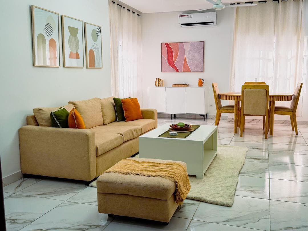 APPARTEMENT MEUBLÉ A LOUER — photo 1